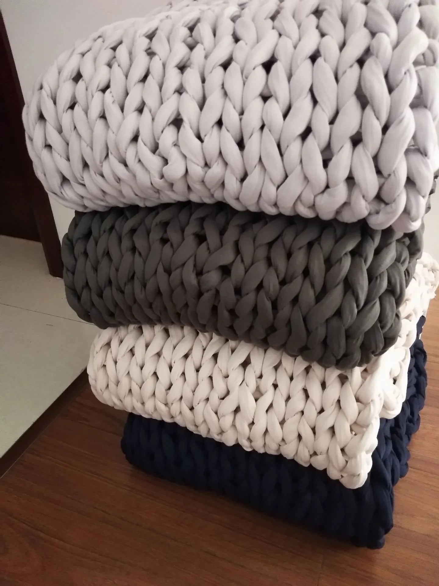 Hand-Woven Weighted Blanket — Cooling Calm & Sleep