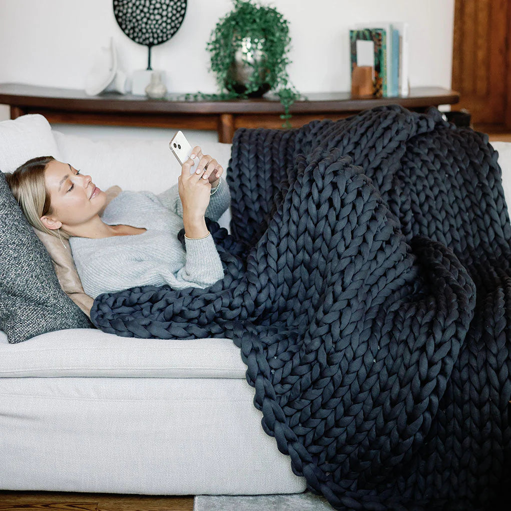 Hand-Woven Weighted Blanket — Cooling Calm & Sleep